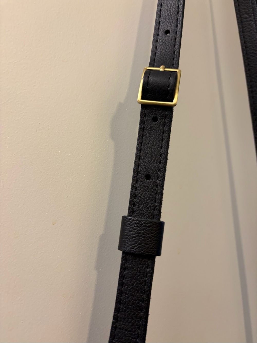 Portland Leather Round Large Crossbody Bag - Picture 9 of 13